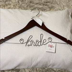 Bride hanger